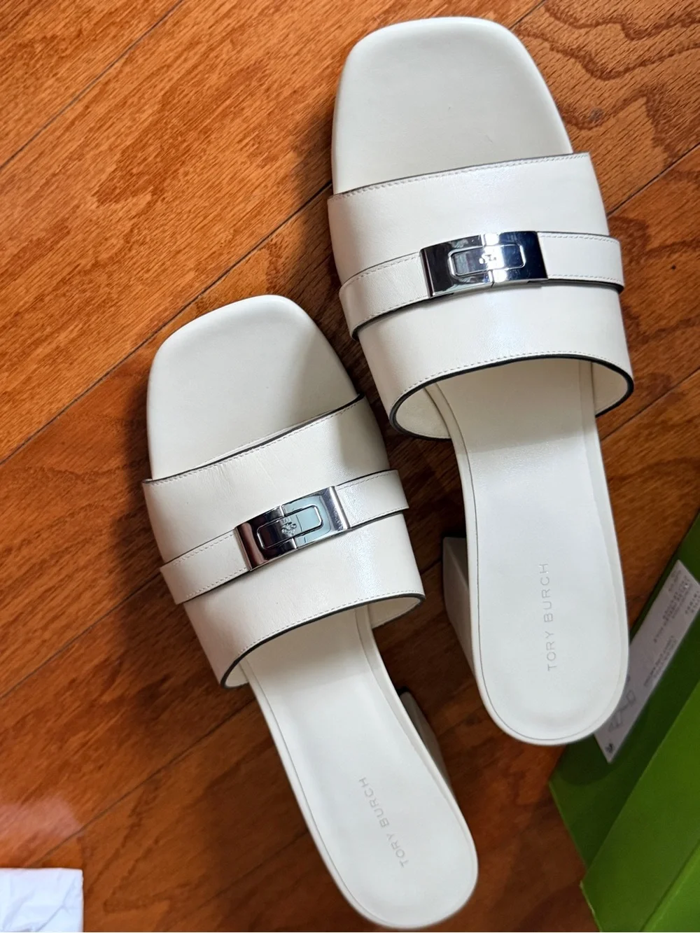 New in box Tory Burch light cream mule Size 10